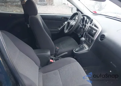 2006 Toyota Matrix z USA, uszkodzony, nr VIN 2T1LR32E96C560952